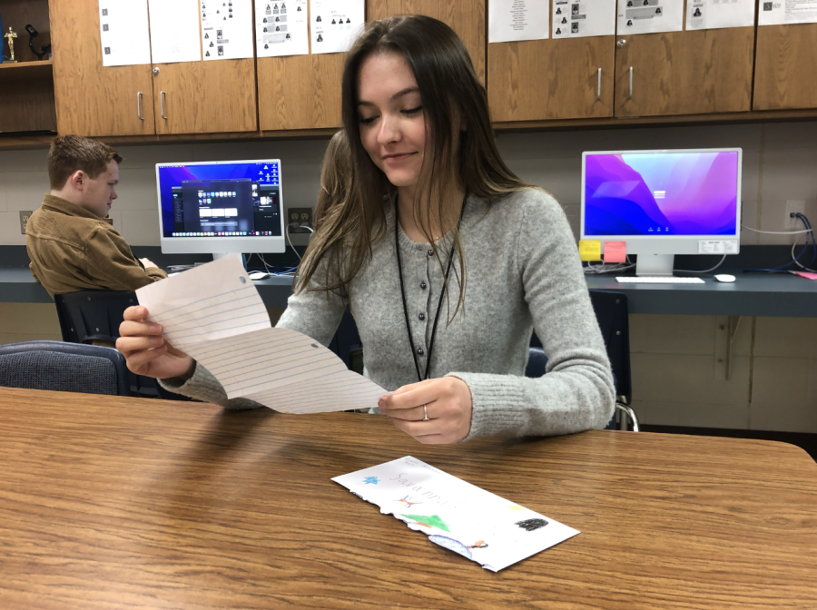 Seniors Exchange Pen Pal Letters With Elementary School